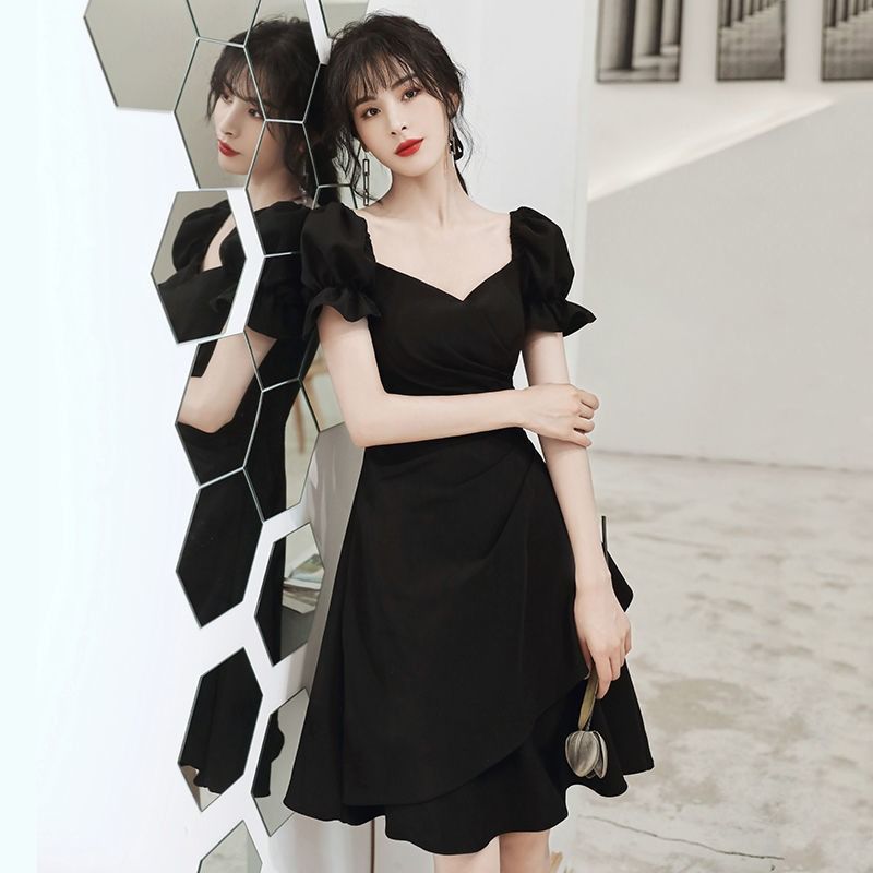 Spring / Summer 2024 Africa Toast Brides Small Dress Wedding Usually Wear Wine Red Dress Evening Wear Solid color Elements Three-dimensional Cut Waist Design Fashion Elegant