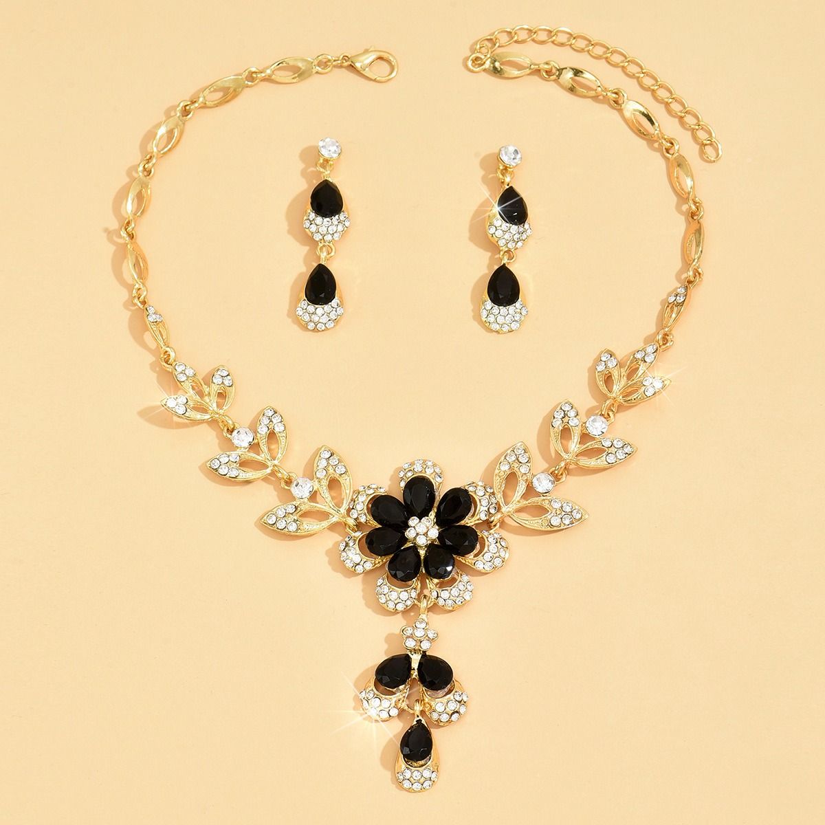 Africa Europe 2024 New Fashion Accessories Diamond-set Black Water Drop Flower Fringe Earrings Necklace Elegant Delicate Clavicle Chain Light Luxury Senior Sense Set Pop Null Element Commuting Style