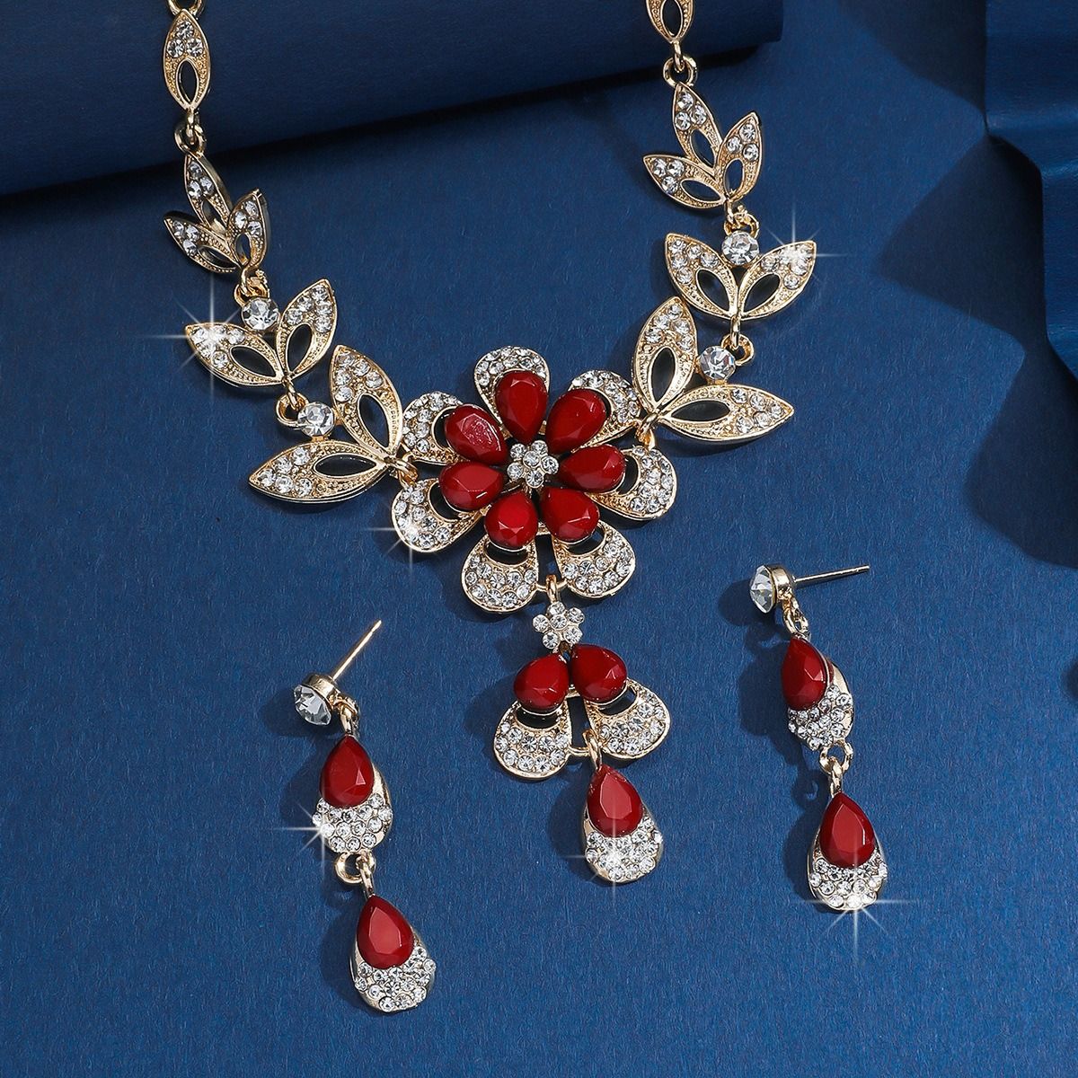 Africa Europe 2024 New Fashion Accessories Diamond-set Black Water Drop Flower Fringe Earrings Necklace Elegant Delicate Clavicle Chain Light Luxury Senior Sense Set Pop Null Element Commuting Style