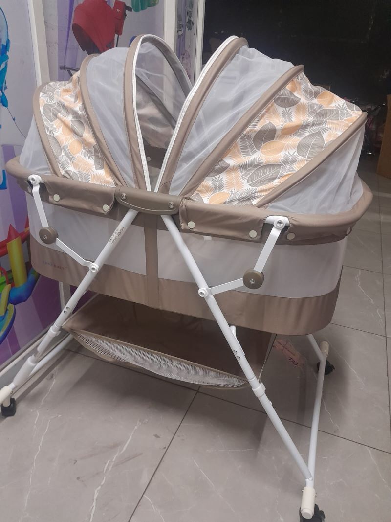 RESTOCKED Metal Baby Crib/ Baby Bassinet With Canopy And Zipper