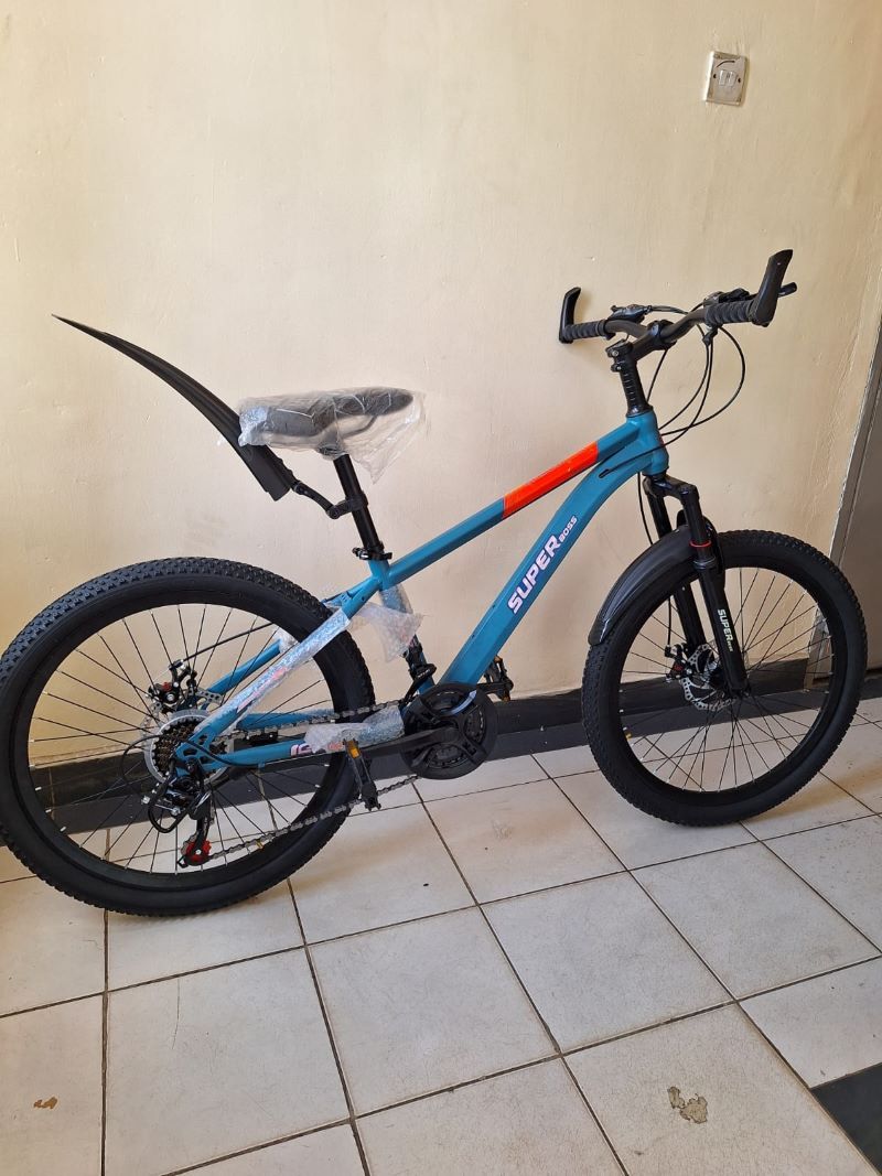 Quality Premium Size 24 Bicycle Suitable for age 8-12yrs