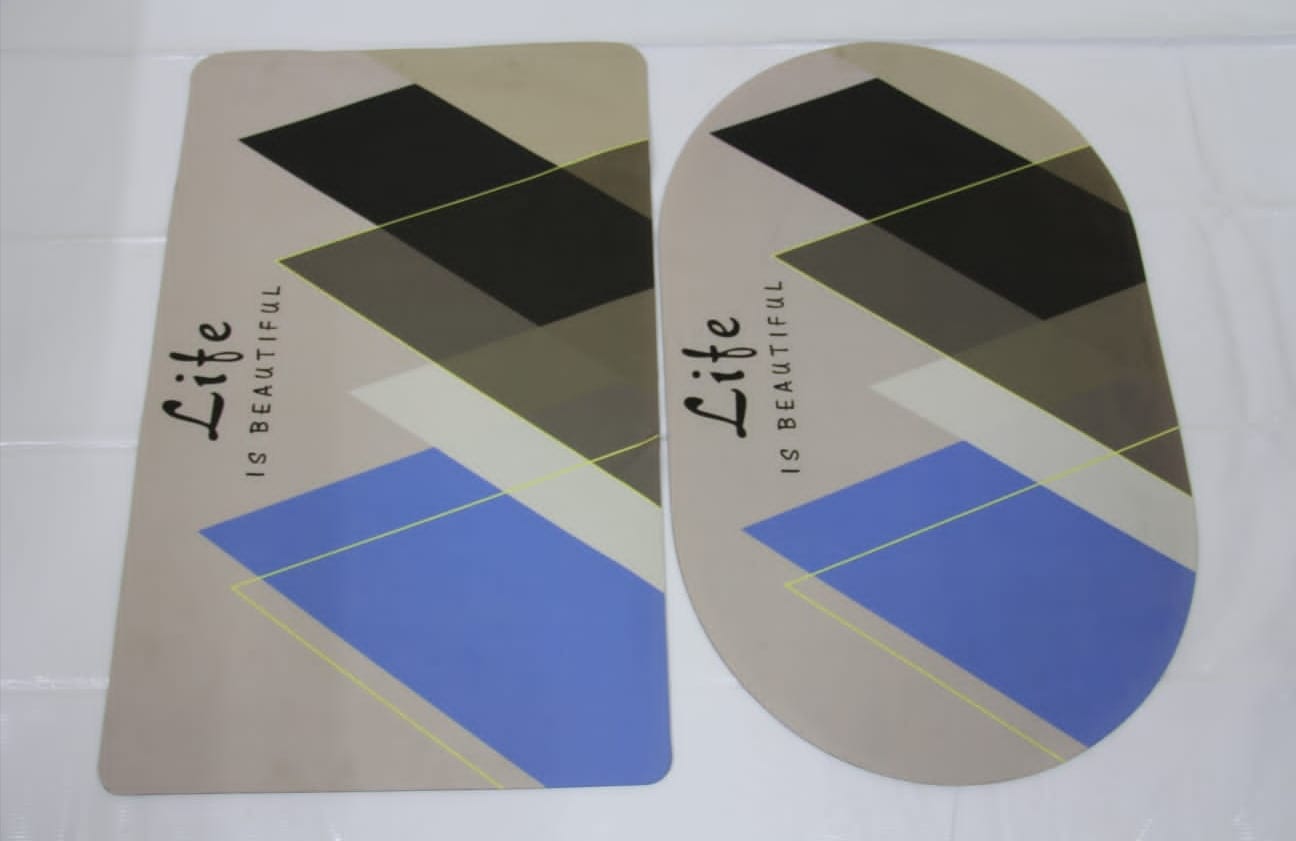 2 piece high quality Door mats, very presentable and appealing door mats.