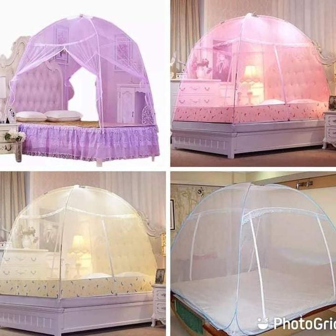 Pop-Up Mosquito Net Tent For Beds Portable Folding Design With Net BottomU-Type Double-Door and each door attached two zippers can easy get in/out. The bottom is entirely netted, provides fully enclos