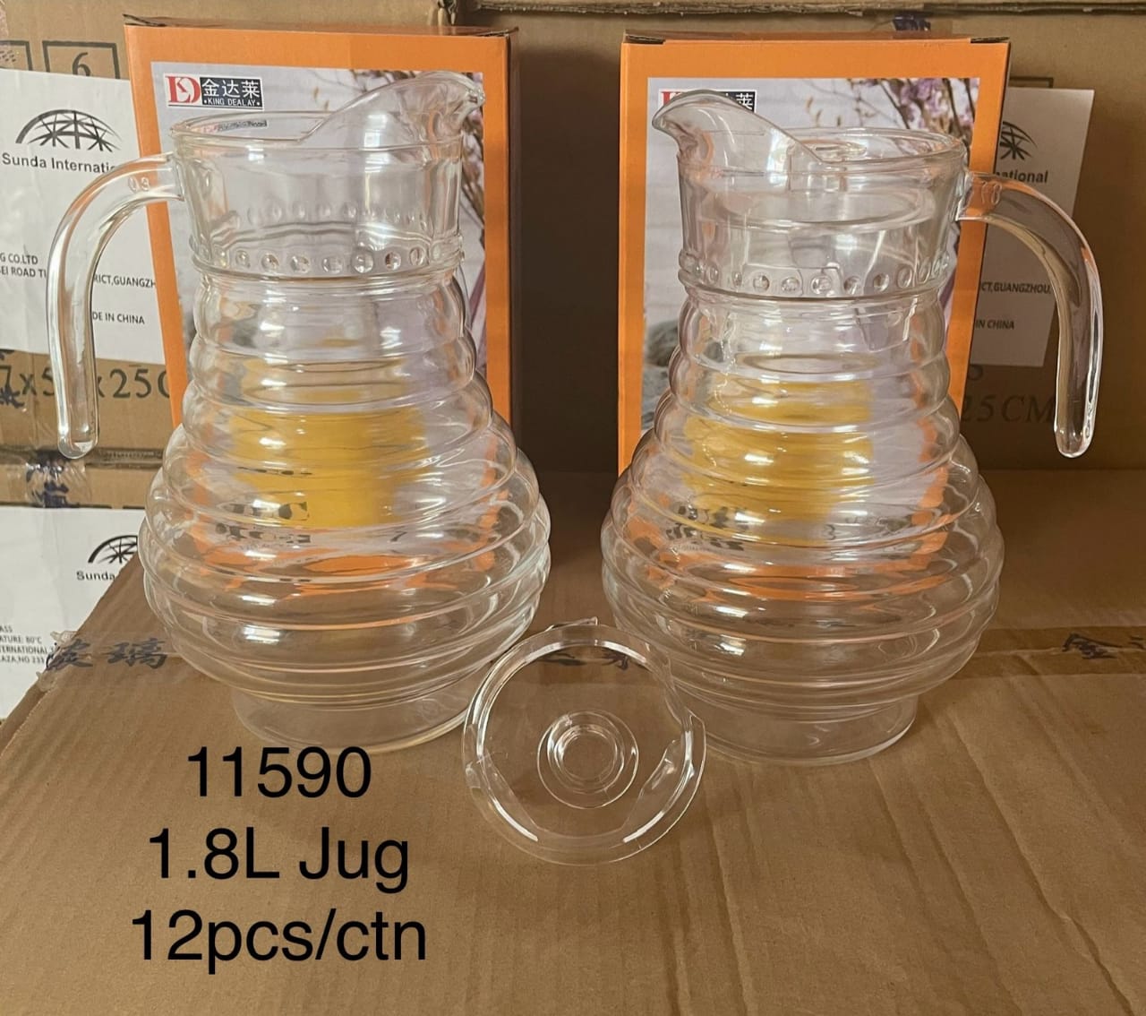 1.8l juice jugClassic water shape is crafted with fire-polished rim. Machine-made using the latest technology to resemble the quality of hand-blown stemware at an everyday price. This Water Jug  featu