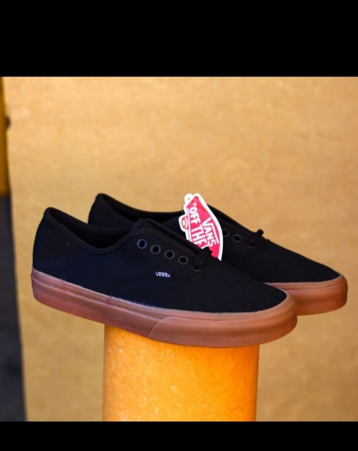 Vans Off The Wall Sneakers – Unisex Classic Skate Shoes – Stylish & Comfortable Casual Wear