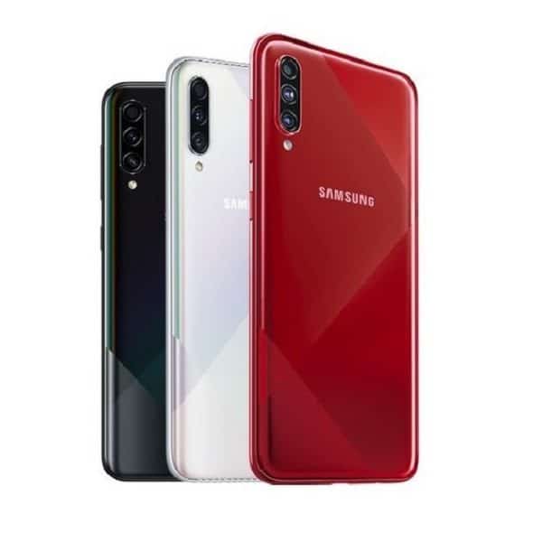 REFURBISHED SAMSUNG A70 6GB RAM 128GB ROM BLACK DISPLAY 6.7 INCHES TRIPPLE BACK CAMERA 32MP + 8MP + 5MP BATTERY CAPACITY 4500 MAH WITH FOUR MONTHS WARRANTY