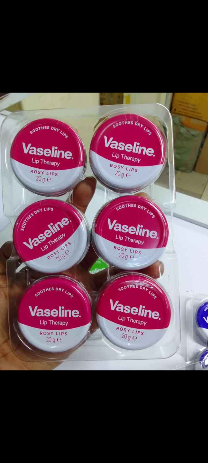 Vaseline lip therapy