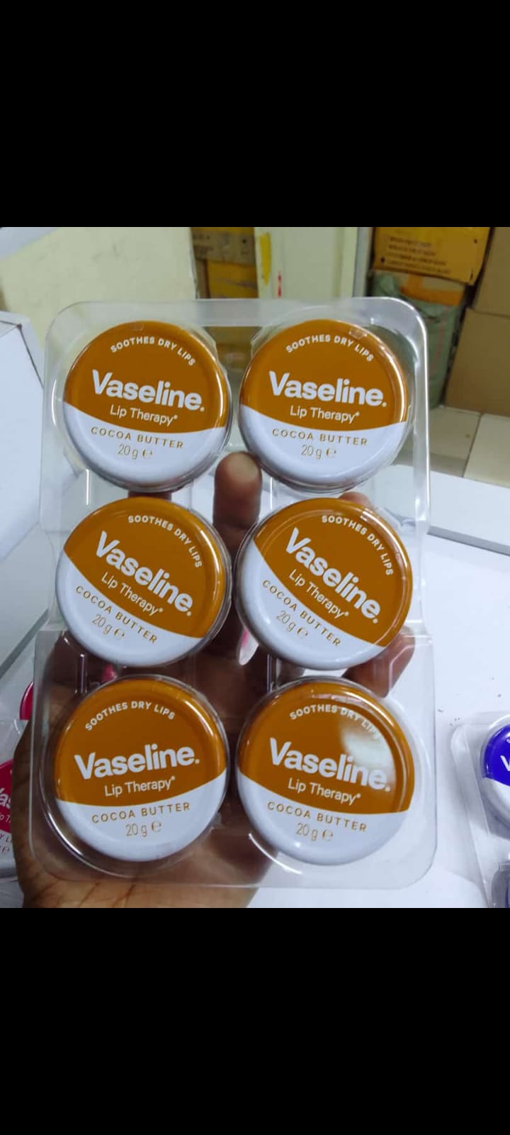Vaseline lip therapy
