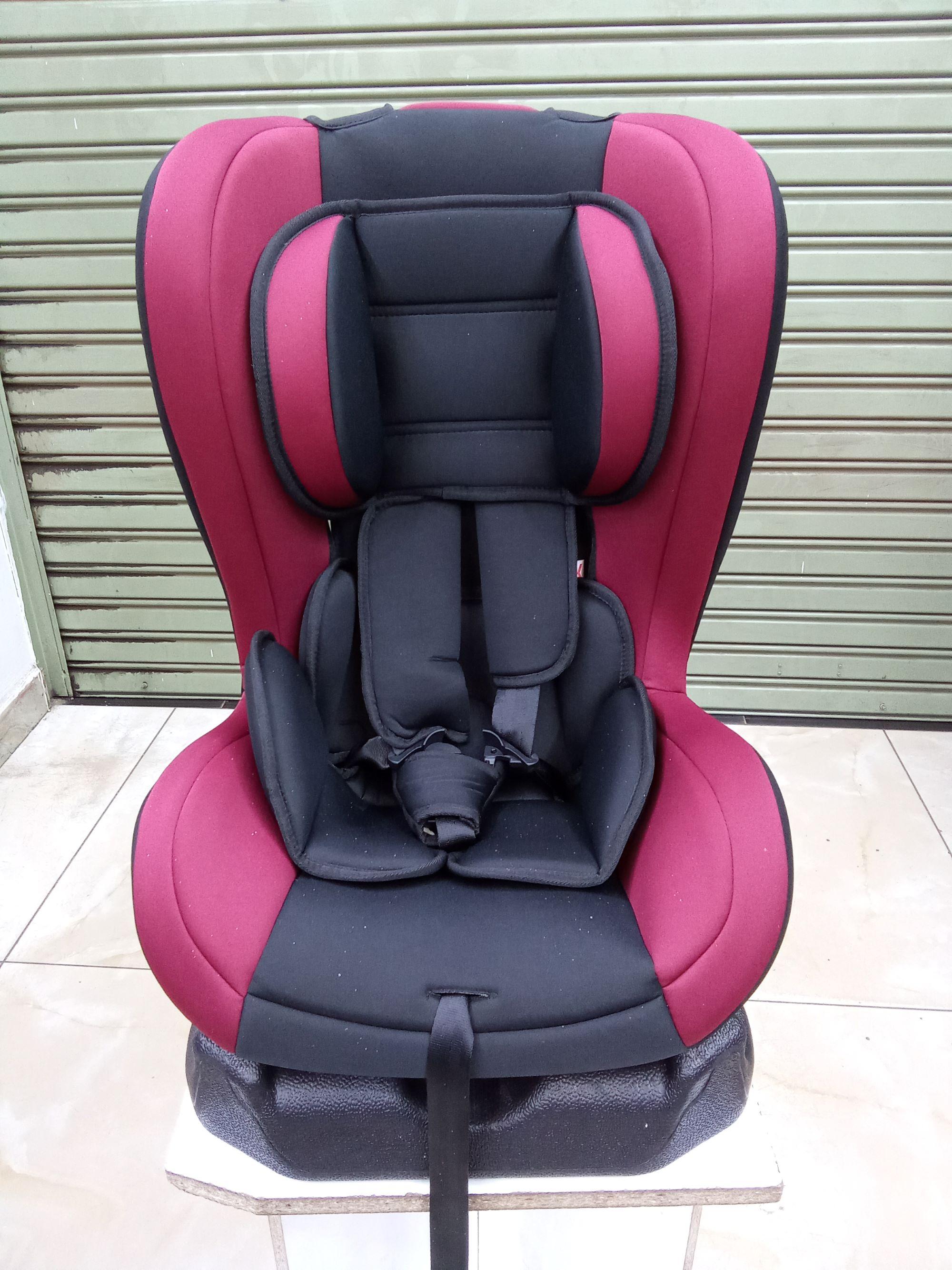 INFANT CAR SEAT / CAR SEAT/ KIDS CAR SEAT/ BABY CAR SEAT