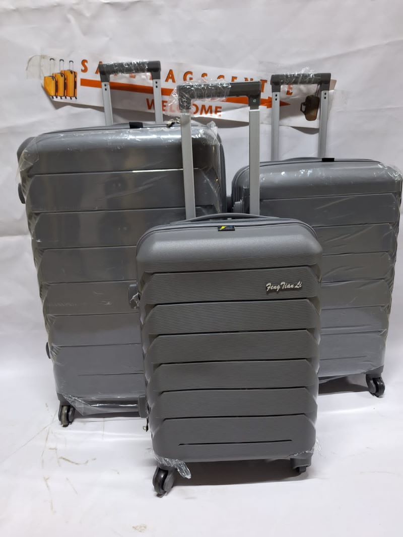 RESTOCKED QUALITY 3 in1 Luxurious Fibre Suitcase Travel Bag 3pcs Good Quality Luggage Bag (Size 20, 22, 26 Inches)