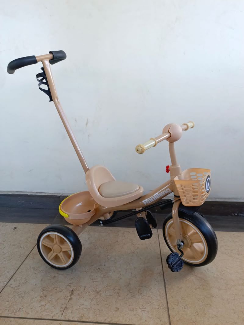 RESTOCKED Kids Tricycle Tricycle Push Bike With Handle For Kids with Mini pedals