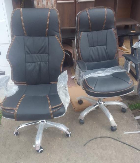 Executive Leather Office Chair – Premium Comfort & Style for Your Workspace