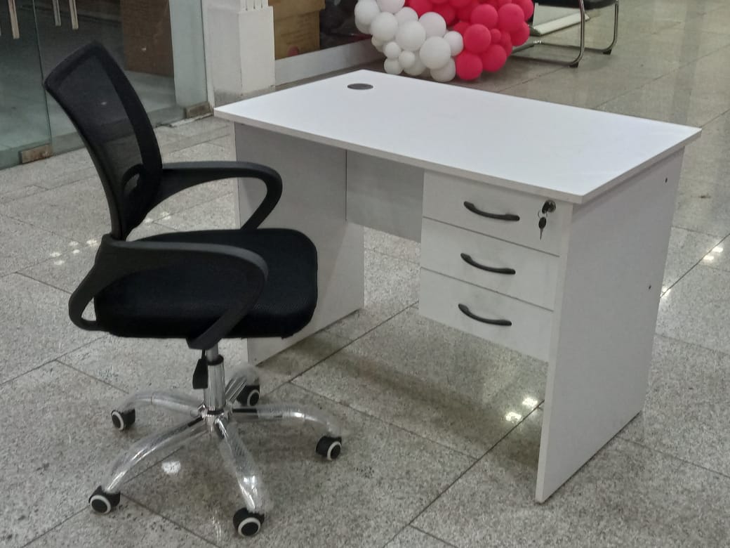 1 mtr Desk and office Chair combo