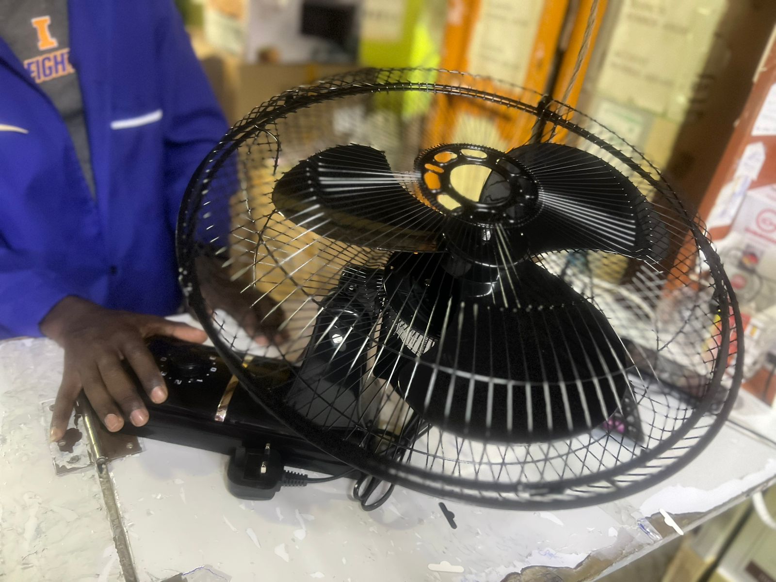 16 inch velton wall fan 3 Speed

7.5 Hrs. Timer
Over-heat protection