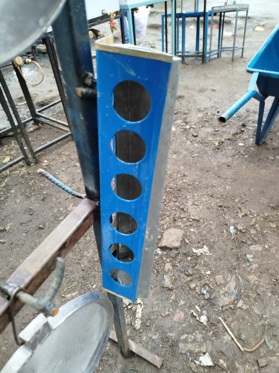 Juakali chicken feeder troughkeep food clean and prevent the chickens from standing in the food and soiling it as they love to do. They also keep the weather elements from affecting the food, keeping