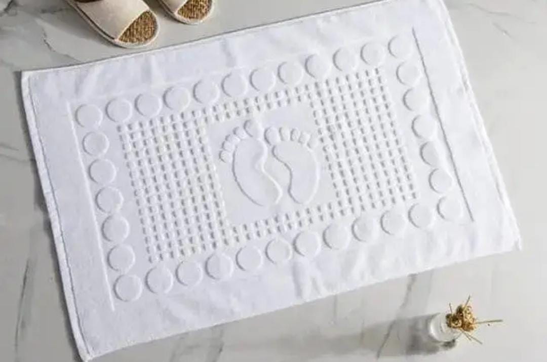 High Quality 100% Cotton Floor Towel washable Bathroom Rugs Mat White Towel Bath Mats/hotel quality floor mat/rug/towel/bathtub mat/bathroom white floor towel