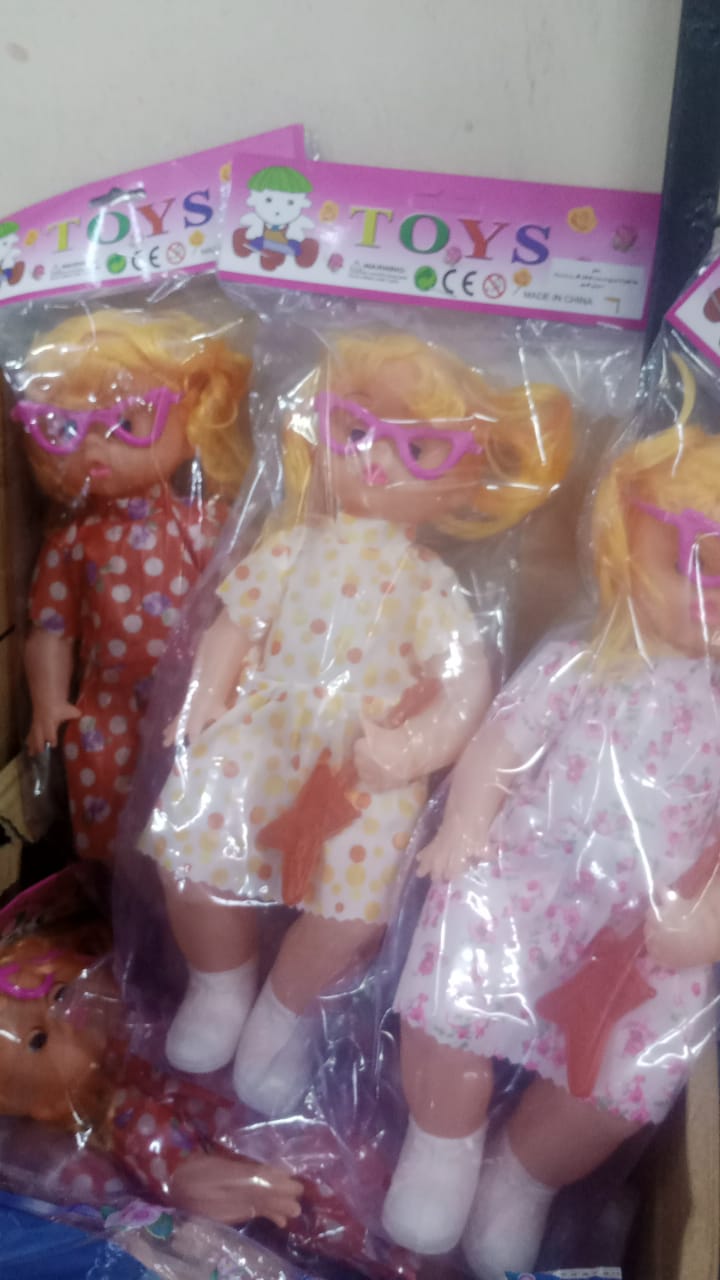 African kids playing dollsThis 20cm baby dolls is safe and eco-friendly silicon baby dolls with dressed outfits.The baby's shoulder joints can move and poseable; so you can rotate the when adding and