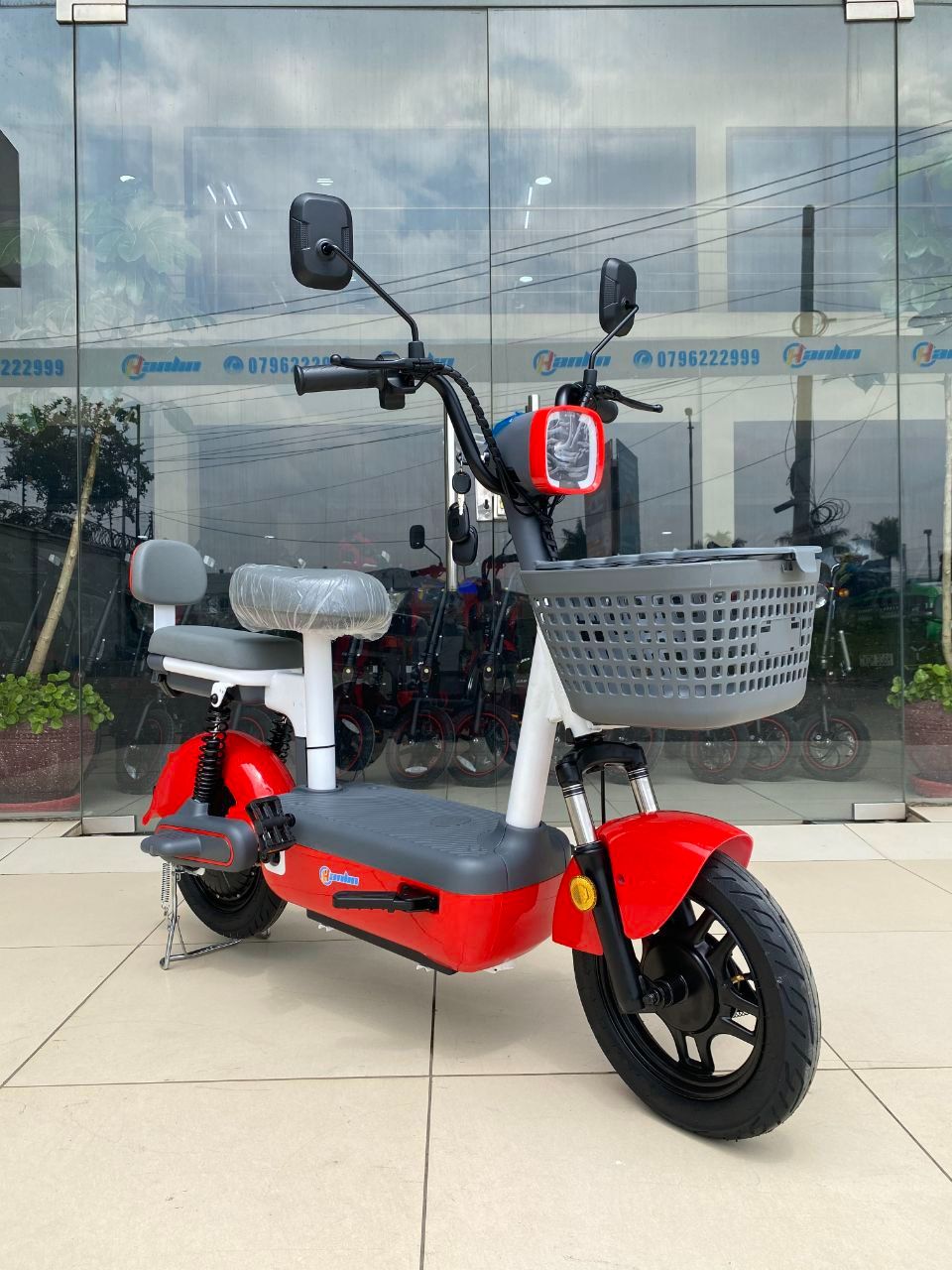 Hanlin - MINI Electric Scooter,Mini scooter,  ELECTRIC SCOOOTER, Charge at Home,Max design speed - 40km/h, Range 50km, Loading capacity - 100kg, Motor - 350W Brushless, Lead Acid Battery - 48V 28 20AH