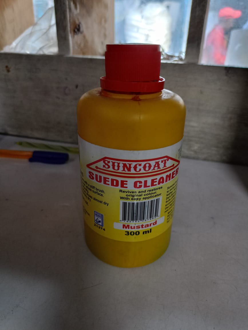 SUNCOAT Suede Cleaner 300ml,eliminates tough stains and protect suede shoes against dust and dirt, it softens your suede to keep them loking good as new, available in all colours