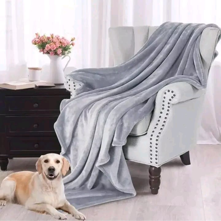 Special Super Soft Warm Fleece Blanket Luxury Plush Throw Blanket-Couch/Bed/Sofa Super soft and cozy. Warm,Lightweight and very flufy available in different colours