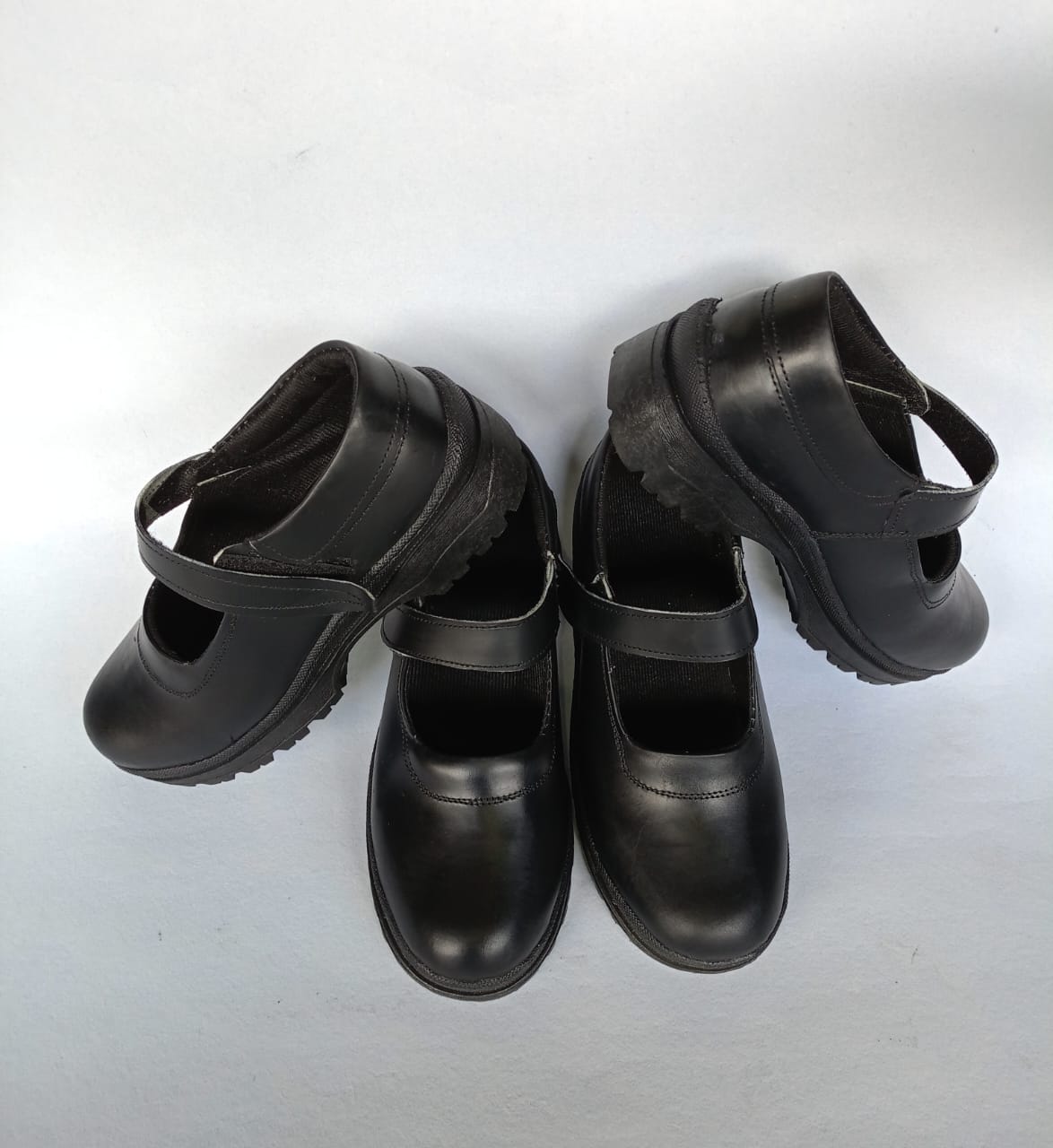 New Arrival Children Girls Black Back to School Pure Genuine Leather shoes,with an easy adjustable strap fastening,comfortable and chic, available in all sizes