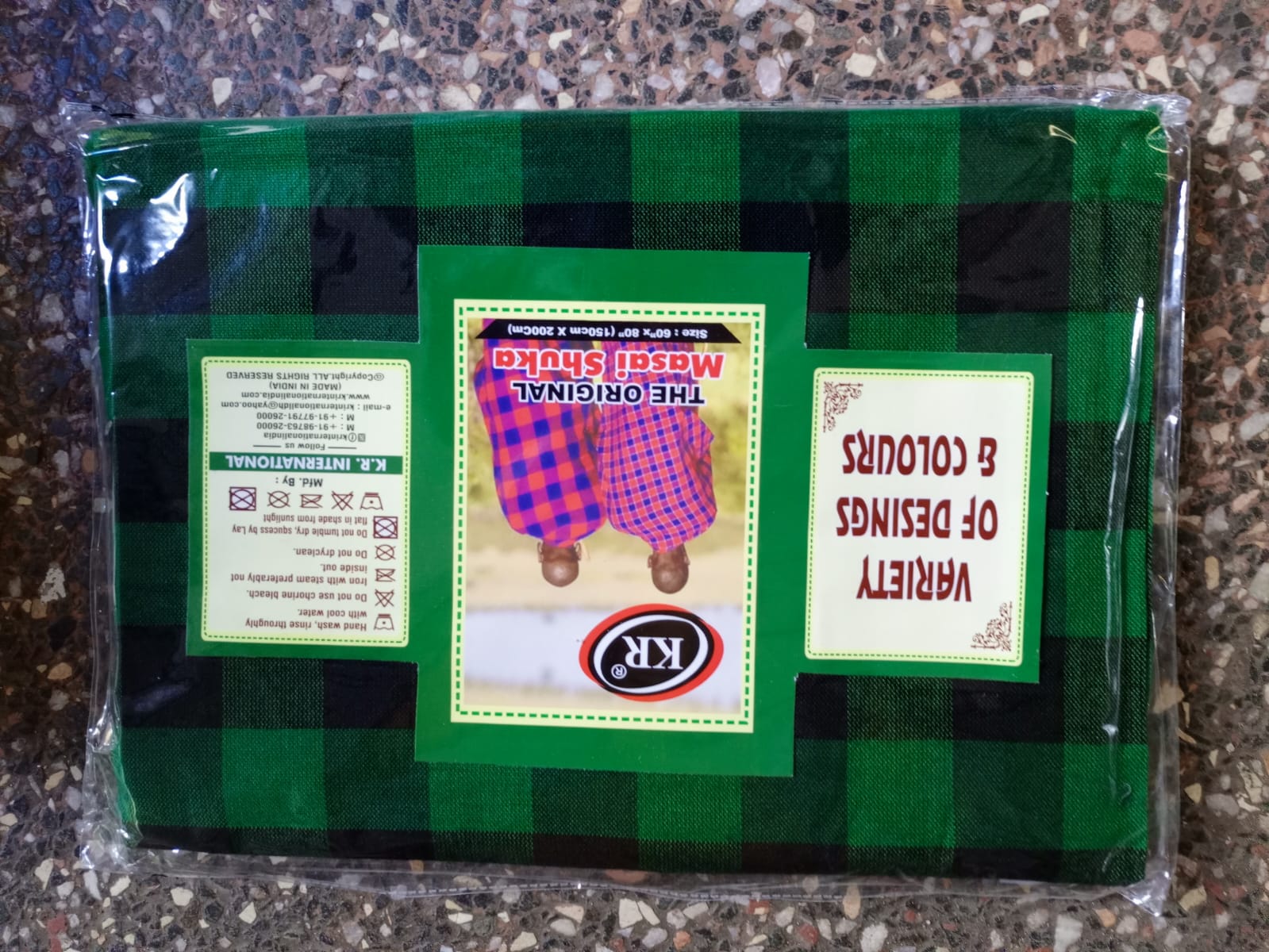 Traditional African Maasai Shuka throw blanket fleece,Our Maasai fleece blankets are of high quality,soft and beautifully knit.