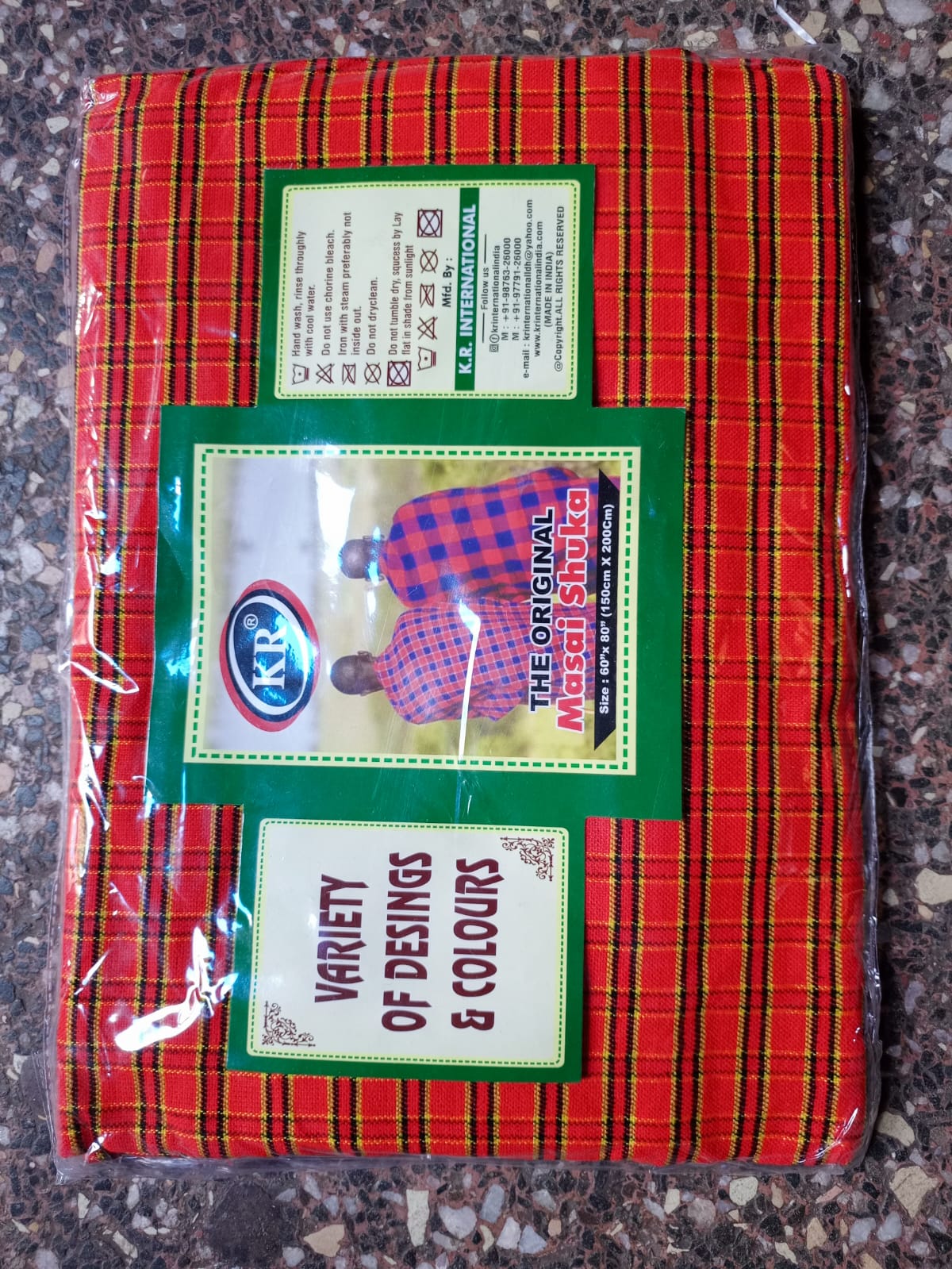 Traditional African Maasai Shuka throw blanket fleece,Our Maasai fleece blankets are of high quality,soft and beautifully knit.