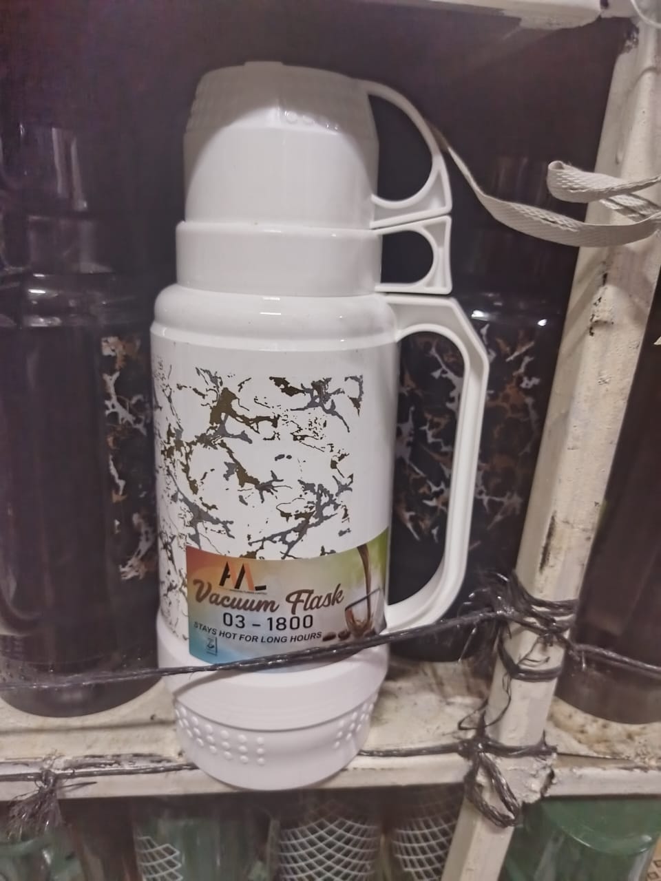THERMOS MARBLE FLASK 1.8 LITRES Product material: high quality stainless steel
*Product specification: all steel cover
*Applicable scenario: hotel, restaurant, banquet, etc
*Quality first, honesty fir