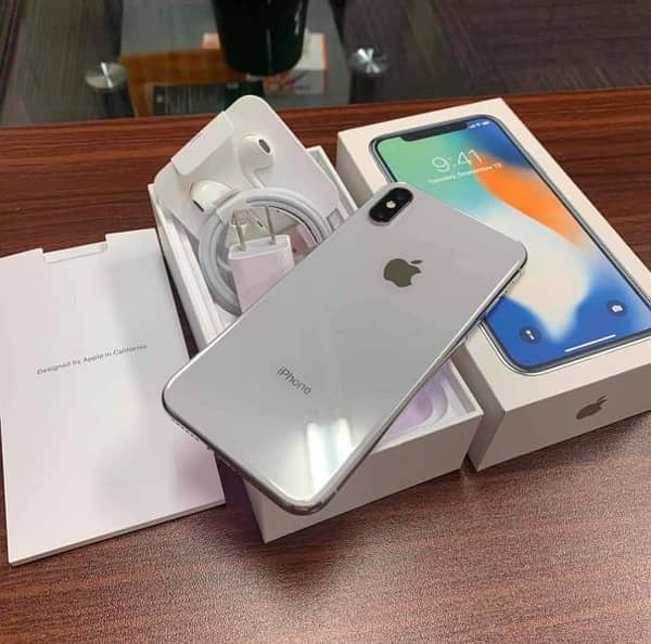 BRAND NEW SEALED IPHONE X 64GB AND 256GB WHITE/BLACK DISPLAY SIZE 5.8 INCH DUAL CAMERA 12MP + 12MP IOS 17 WITH 12 MONTHS WARRANTY