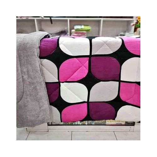 Generic Soft Velvet Woolen Duvet Soft and warm Fade resistant Easy to clean Elegant and durable