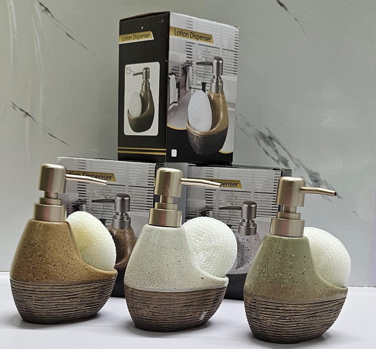 Fancy single ceramic lotion / Soap dispenser with wash pad