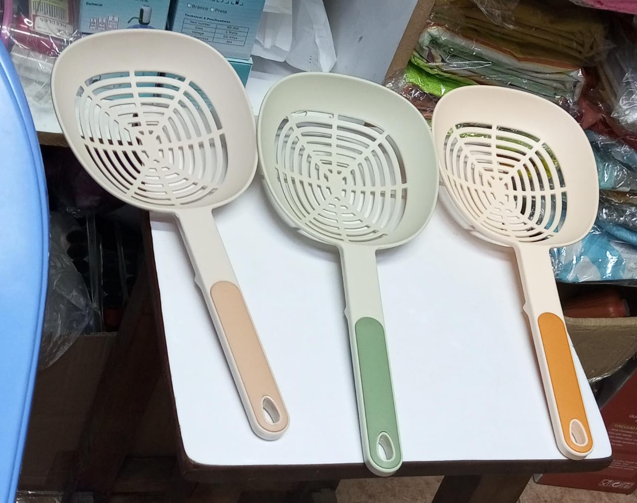 Long noodles pasta strainer sieve colander spoon for kitchen