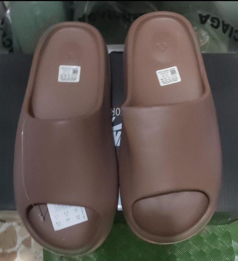 RESTOCKED Fashion Yeezy Slides Unisex Men Women Shoes Sandals