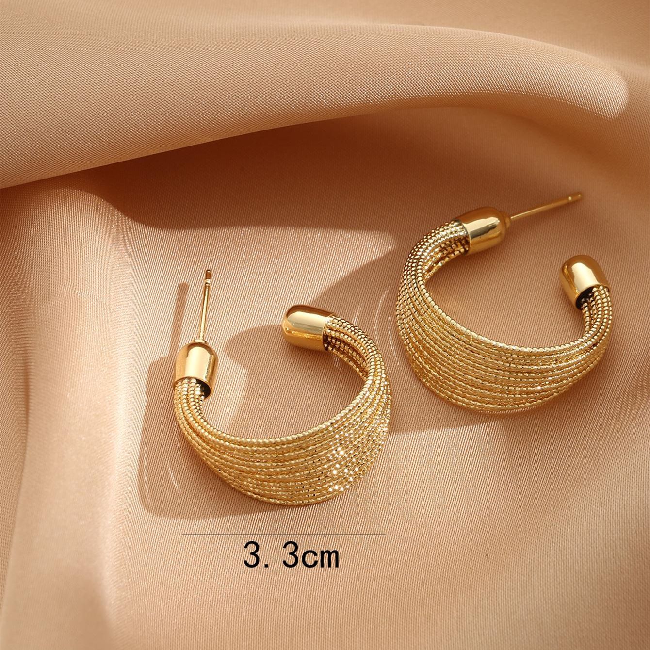 ins cold style high-end earrings 2024 new trendy round face fashion temperament earrings