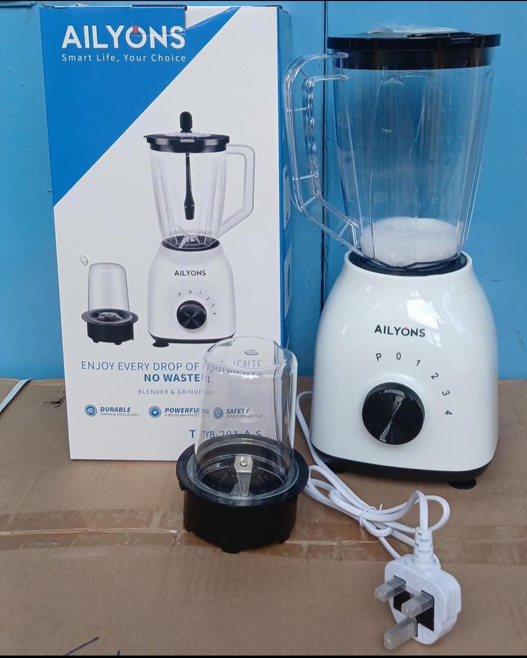 Lyons 2 In 1 Blender With Grinding Machine 1.5L  Professional household desktop mixer-with maximum power and hardened stainless steel blades, up to, compared with other mixers, the mixing speed is fas