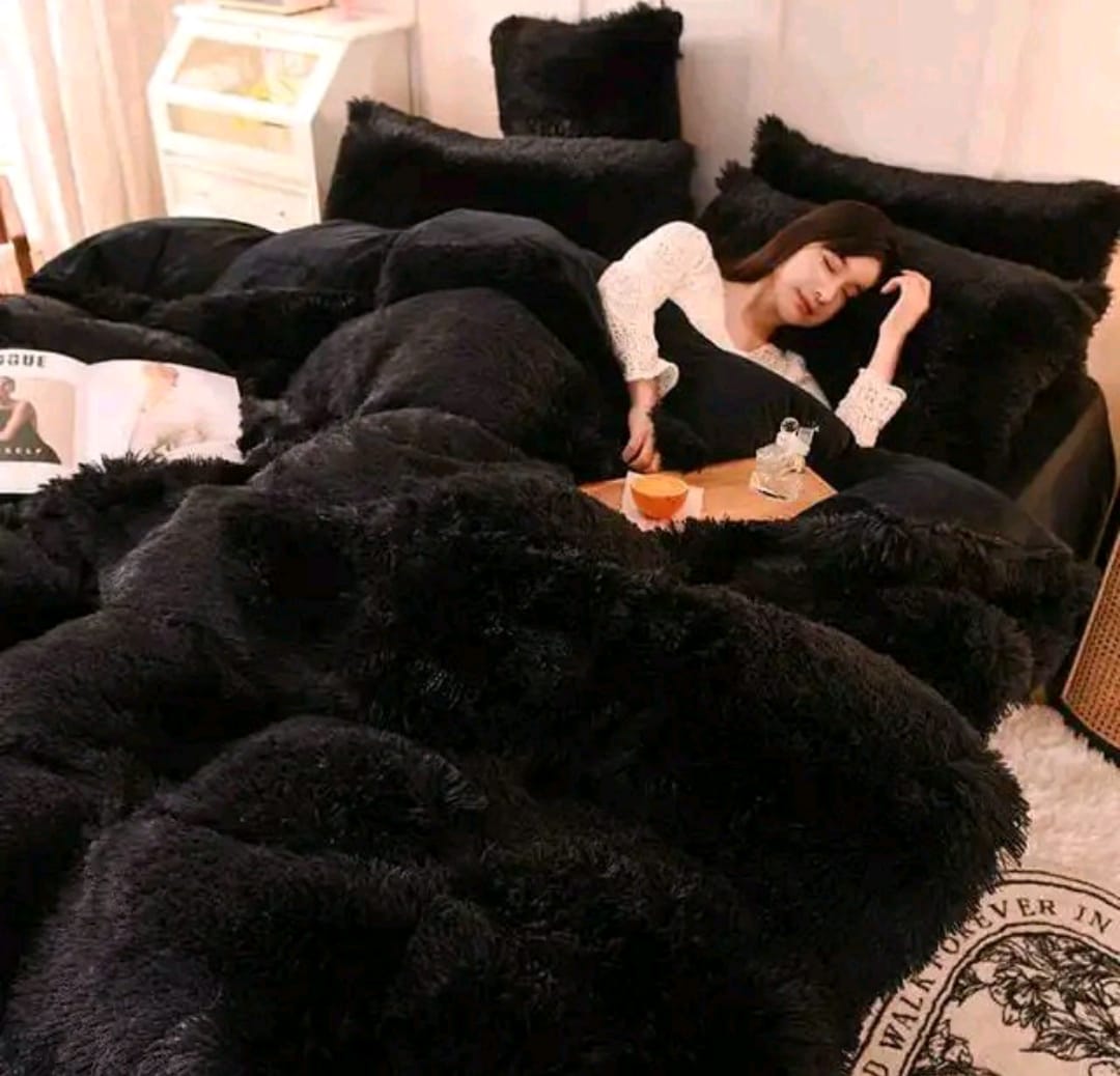 6*6 6pc Luxury designs Velvet Plush Fluffy Duvet set Bedding Sets Comforter Set Bedding Duvets (1pc Duvet, 1pcs Bed sheet, 4pcs Pillow covers)