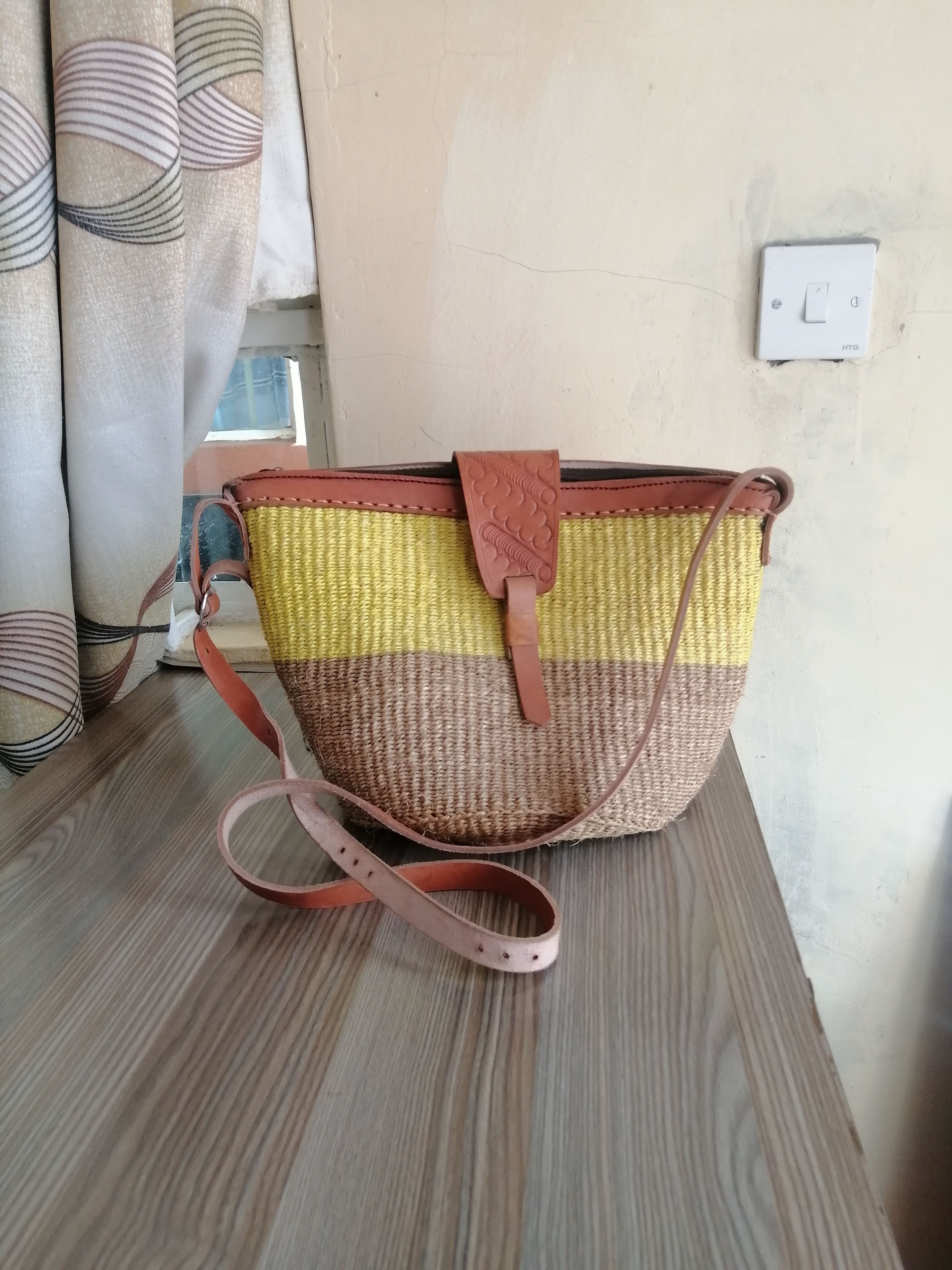 African Kiondo Handbag Trendy Fashionable Elegant Sisal Bags for Ladies & Women for All occasions