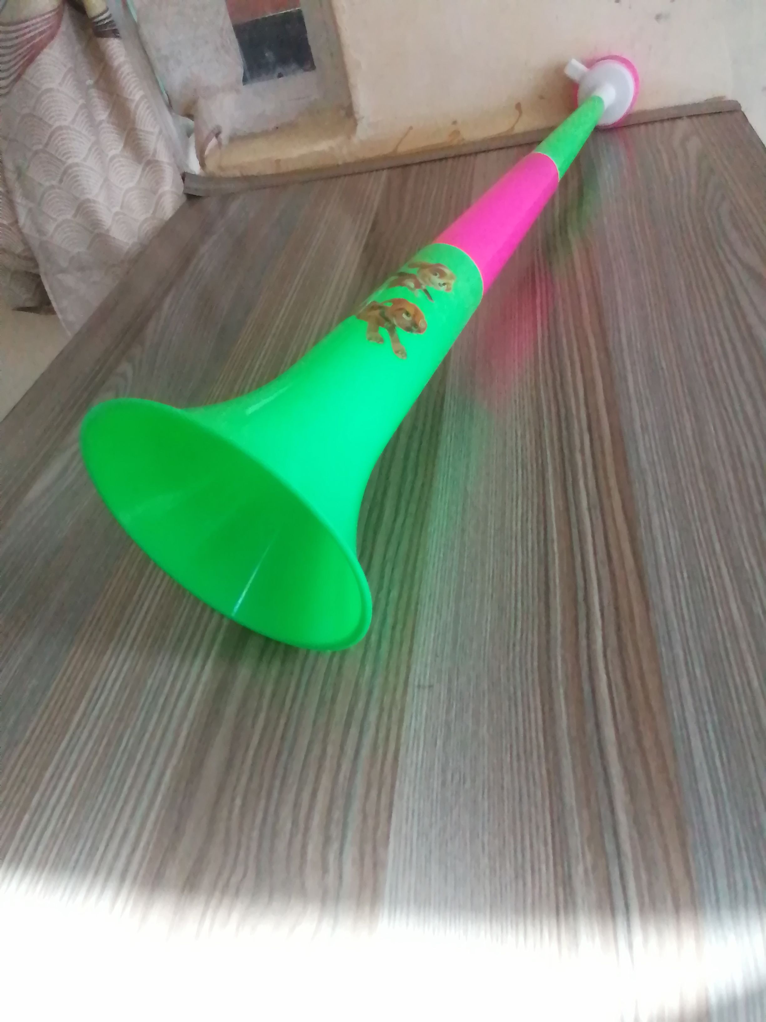 Vuvuzela Stadium Cheering Horn Fun Outdoor toy Sports equipment Cartoon- themed musical instrument, Multi- coloured Vuvuzela cheering toy horn