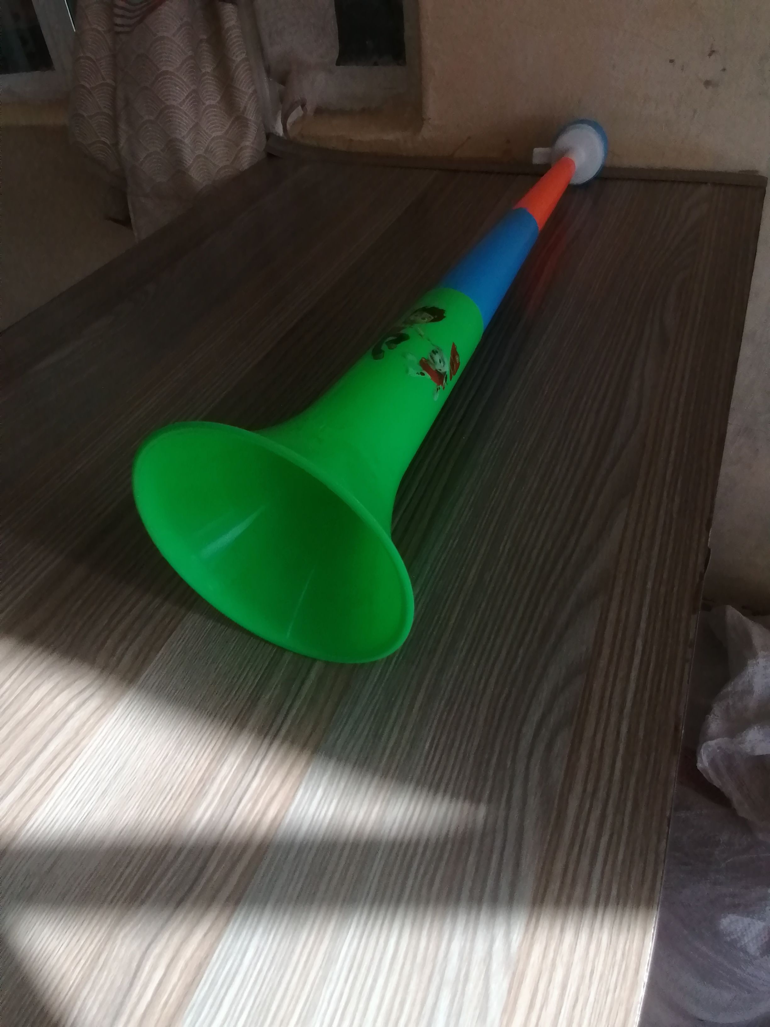 Vuvuzela Stadium Cheering Horn Fun Outdoor toy Sports equipment Cartoon- themed musical instrument, Multi- coloured Vuvuzela cheering toy horn