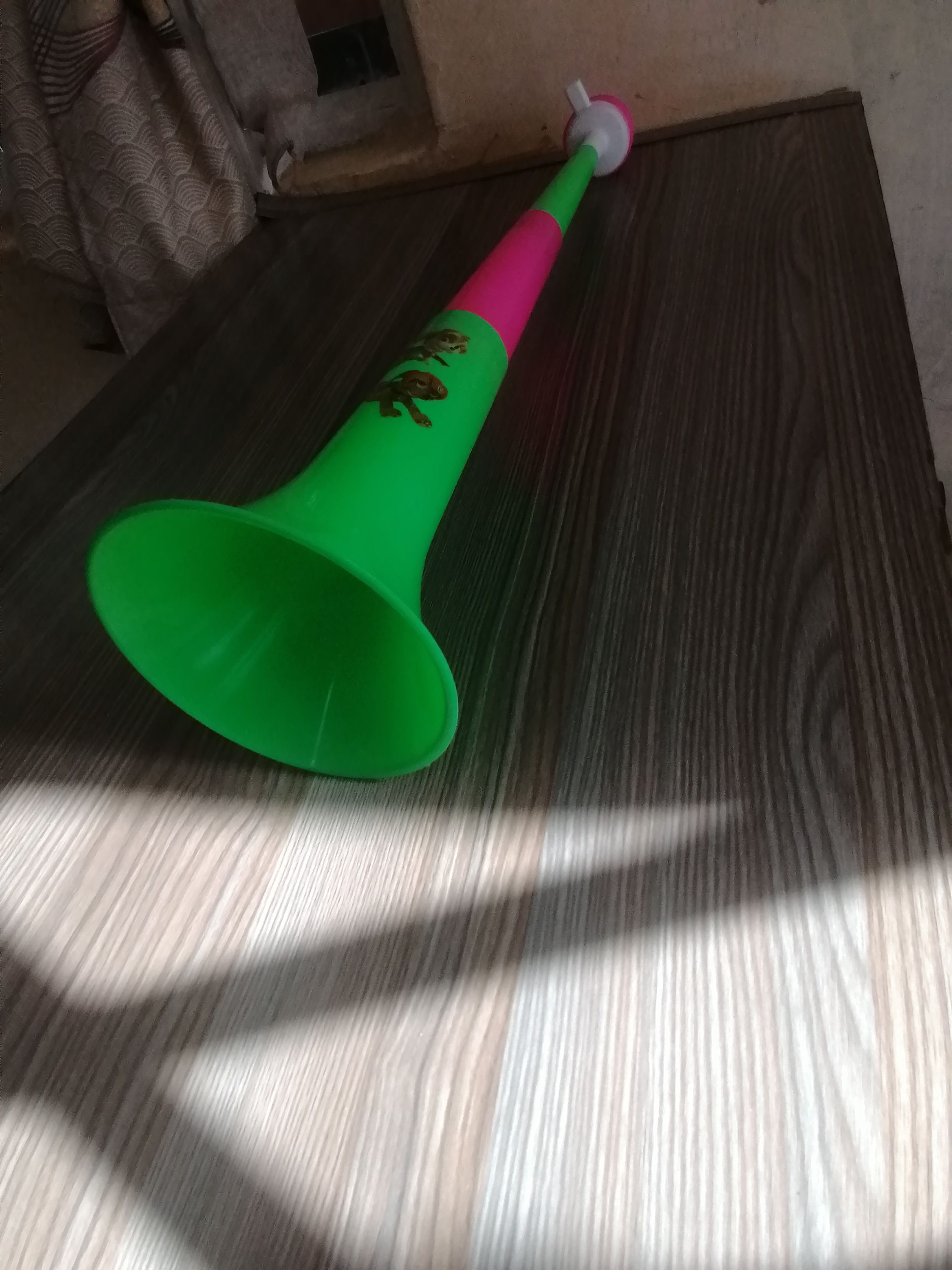 Vuvuzela Stadium Cheering Horn Fun Outdoor toy Sports equipment Cartoon- themed musical instrument, Multi- coloured Vuvuzela cheering toy horn