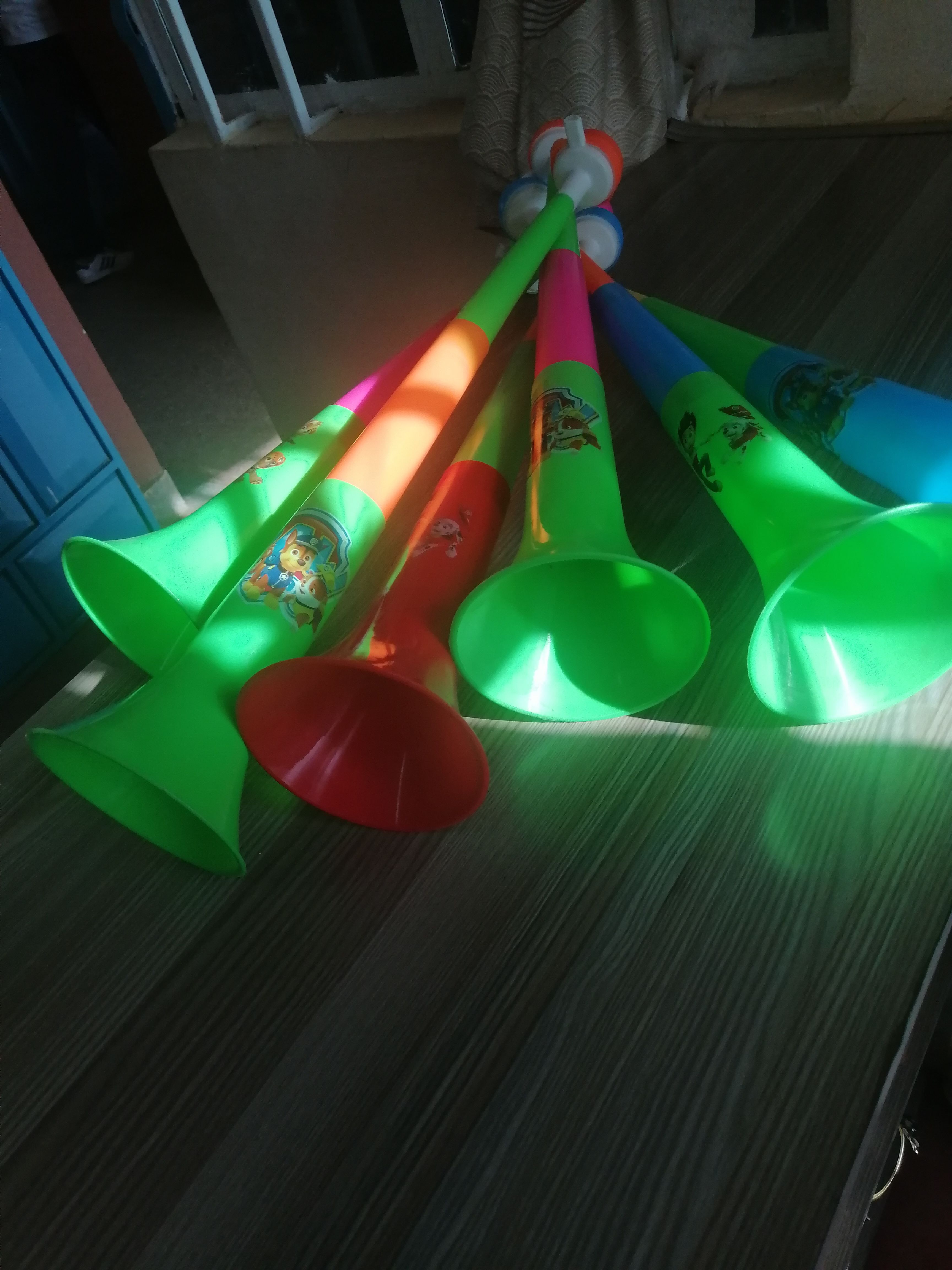 Vuvuzela Stadium Cheering Horn Fun Outdoor toy Sports equipment Cartoon- themed musical instrument, Multi- coloured Vuvuzela cheering toy horn