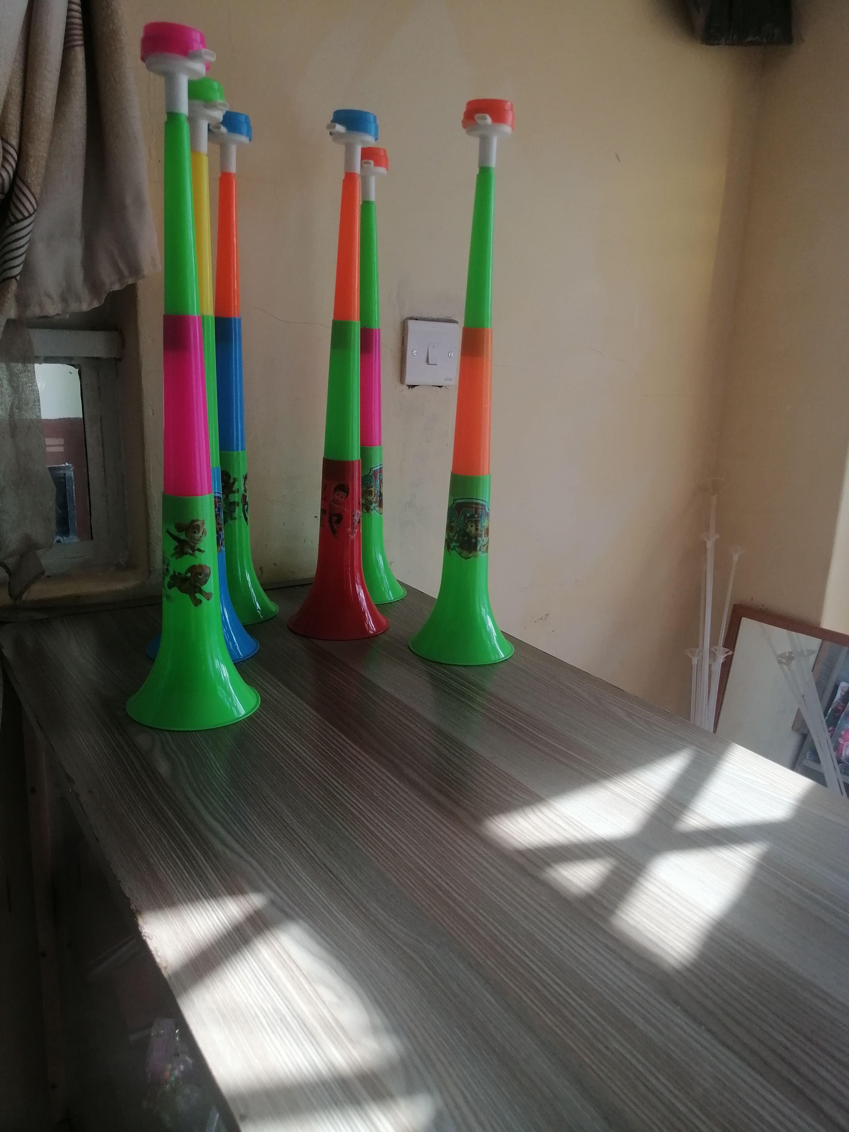 Vuvuzela Stadium Cheering Horn Fun Outdoor toy Sports equipment Cartoon- themed musical instrument, Multi- coloured Vuvuzela cheering toy horn