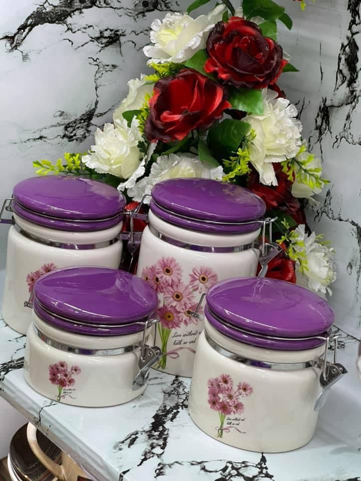 4 PCs Storage container set
Airtight 
Ceramic