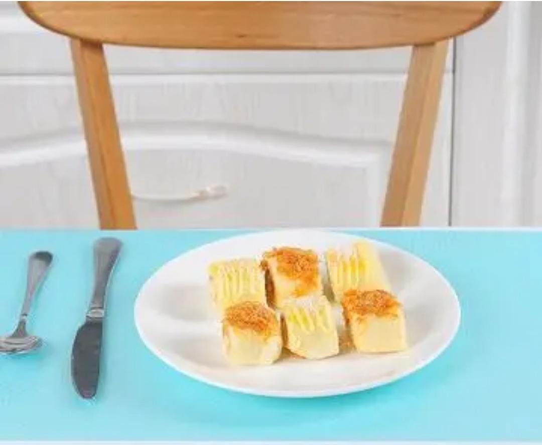 4pcs anti-bacterial PVC fridge mats (can be used as table mats as well)
Colour green