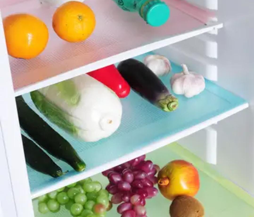 4pcs anti-bacterial PVC fridge mats (can be used as table mats as well)
Colour green