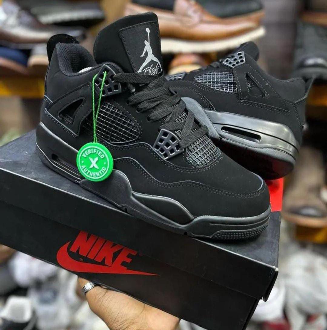 Jordan 4 black cat
