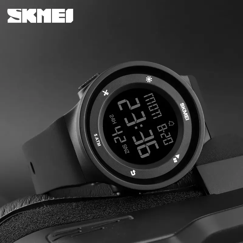 New Skmei electronic watch, smart outdoor sports watch, LED digital silicone electronic watch, multifunctional, waterproof, fashionable, with night light