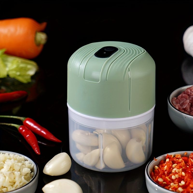 250ml Electric Garlic Chopper Kitchen Mincer USB Vegetable Onion Chopper Press Blender Grinder  Portable Small Food Processor Ginger Chili Fruit Seasoning Spice Tools
