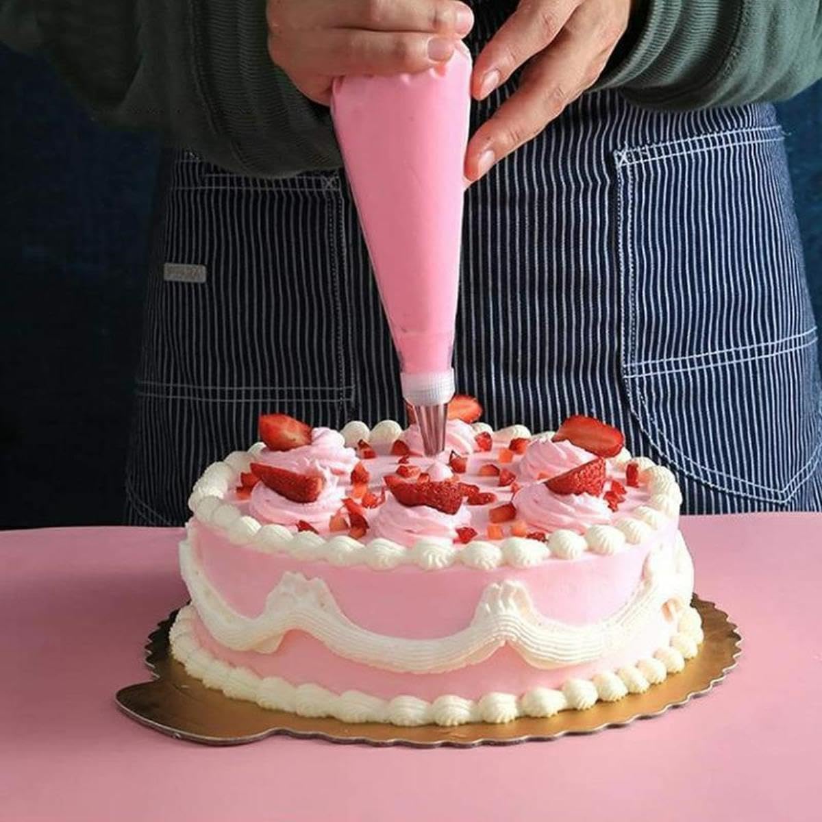 36Pcs/Set Rose Pastry Nozzles Flower Icing Piping Nozzles Stainless Steel Spouts DIY Silicone Icing Piping Cream Bag Icing Tips Cupcake Cake Decorating Baking Tools
