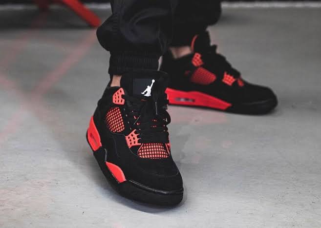 Jordan Kids Air Jordan 4 Retro "Red Thunder" Sneakers